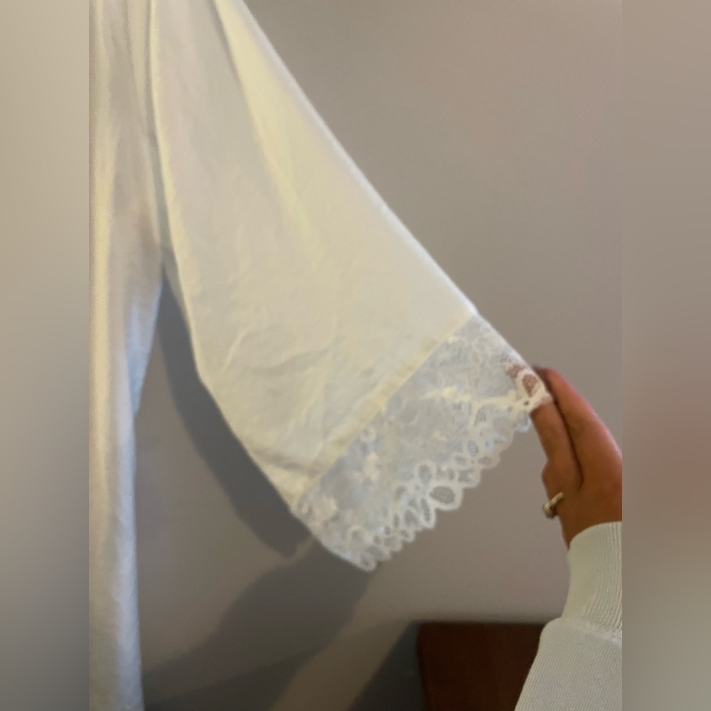 Bride Embroidered White Lace Robe No Tag - Picture 2 of 5